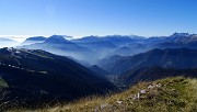 69 Dal Pizzo Badile ampia vista a sud